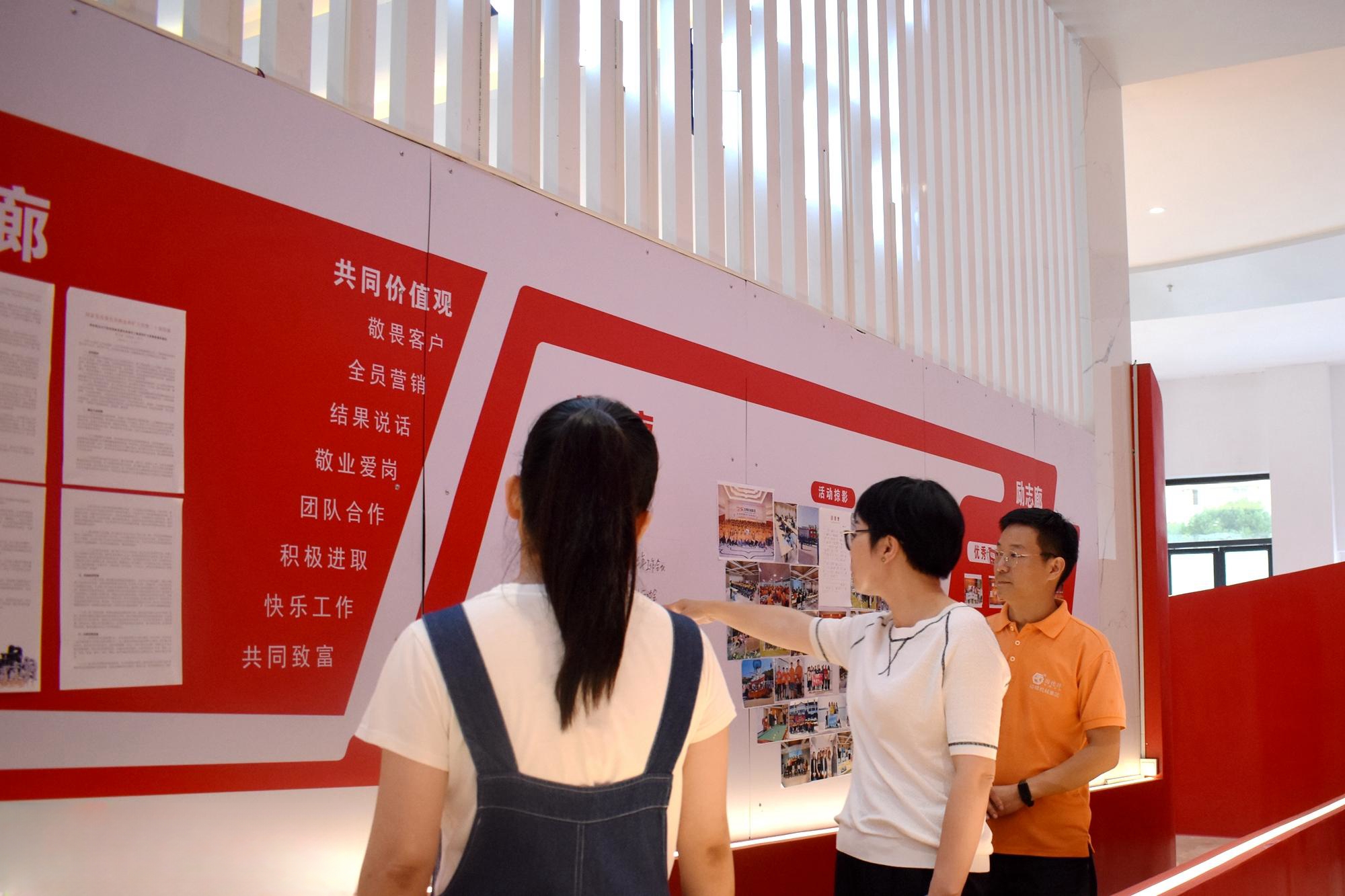 DSC_0006.JPG DSC_0006.JPG